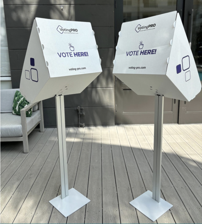 Voting kiosk